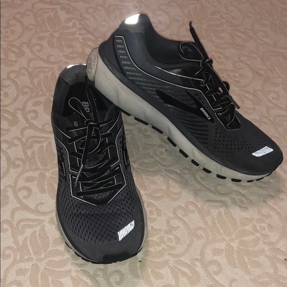 Brooks Other - Brooks Ghost Sneakers